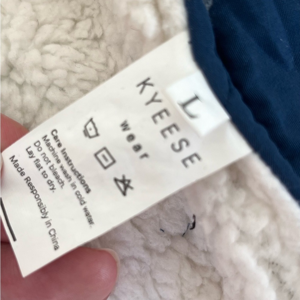 Kyeese Dog Coat in Blue, Size L - Picture 6 of 6